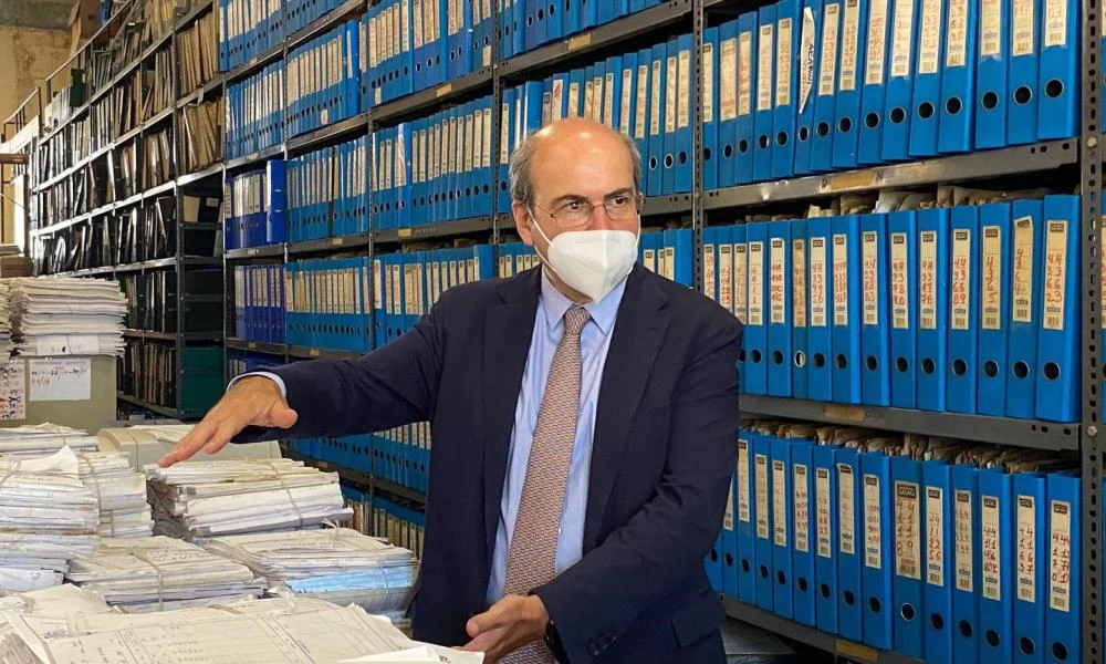 Έξω φρενών ο Χατζηδάκης με τον ΕΦΚΑ: Αρνούνται να δώσουν σύνταξη χηρείας σε 444 γυναίκες!